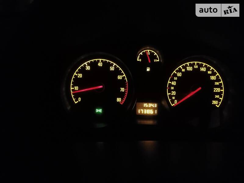 Головне фото звіту автомобіля OPEL ASTRA 2012