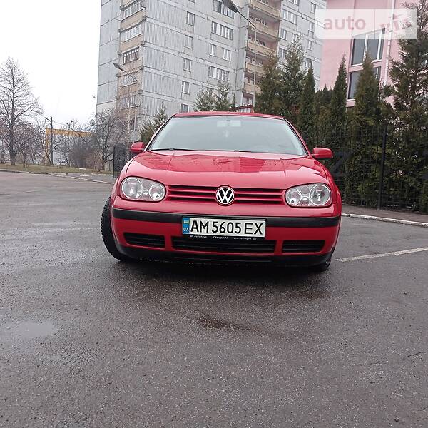 VOLKSWAGEN GOLF 2003