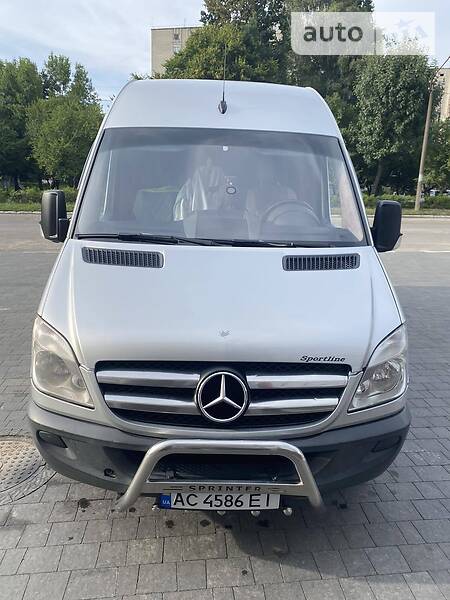 MERCEDES-BENZ SPRINTER 319 CDI 2010
