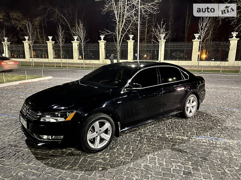 VOLKSWAGEN PASSAT 2015