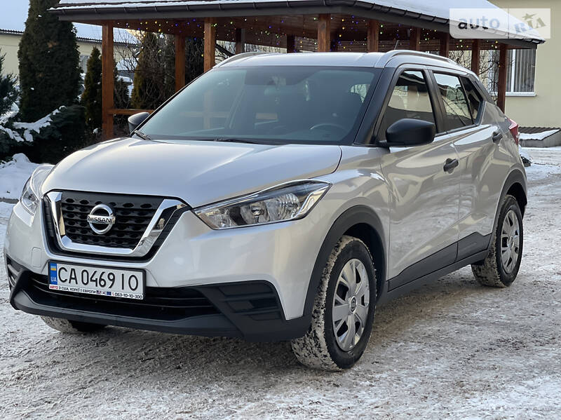 NISSAN KICKS 2019