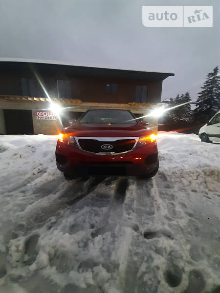 Головне фото звіту автомобіля KIA SORENTO 2010