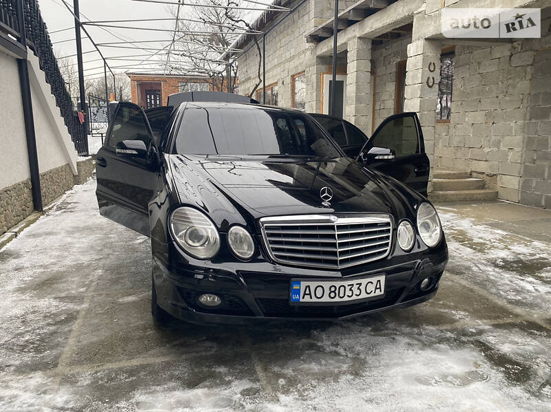 MERCEDES-BENZ E 200 2008