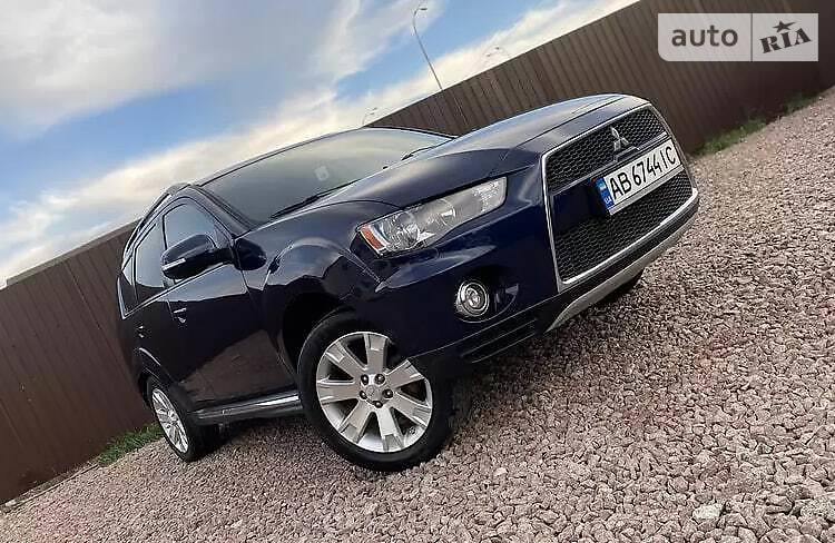 MITSUBISHI OUTLANDER 2010