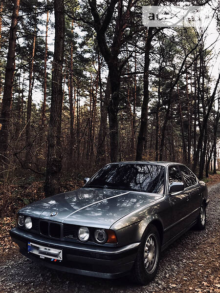 BMW 525 1988