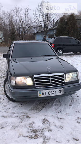 MERCEDES-BENZ 250 D 1994
