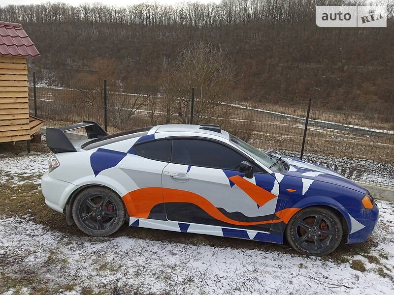 HYUNDAI TIBURON 2002