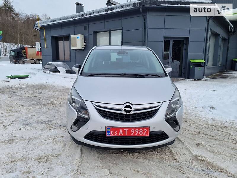 Головне фото звіту автомобіля OPEL ZAFIRA 2013