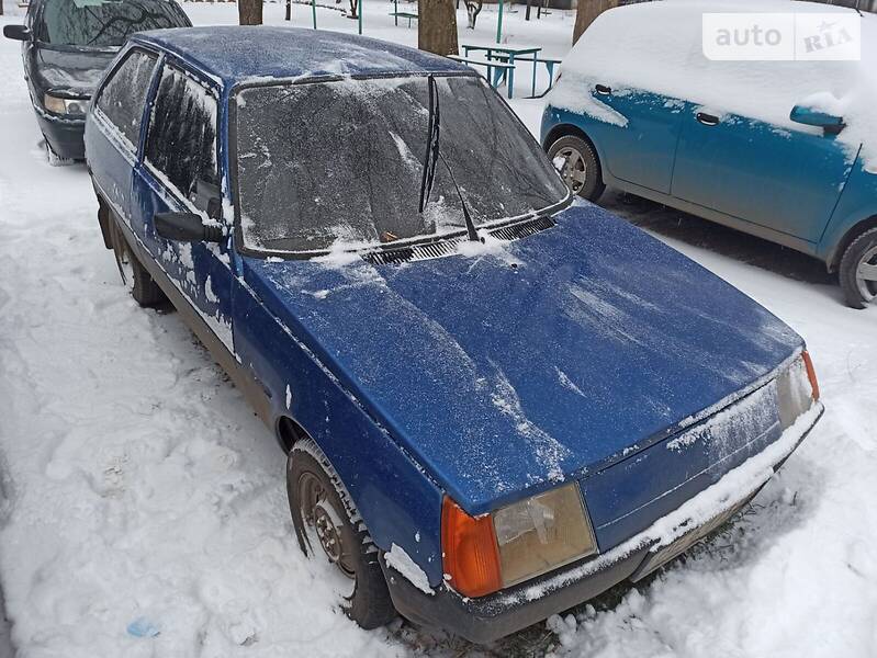 ЗАЗ 1102 Таврія 2001