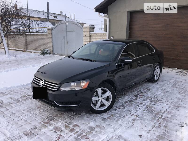 VOLKSWAGEN PASSAT 2013