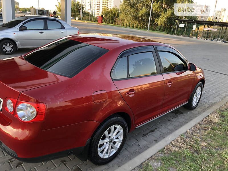 VOLKSWAGEN JETTA 2008