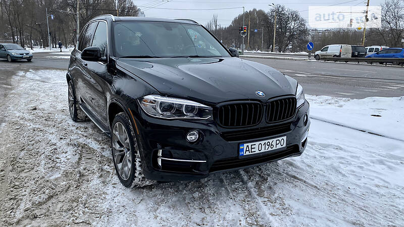 Головне фото звіту автомобіля BMW X5 2017
