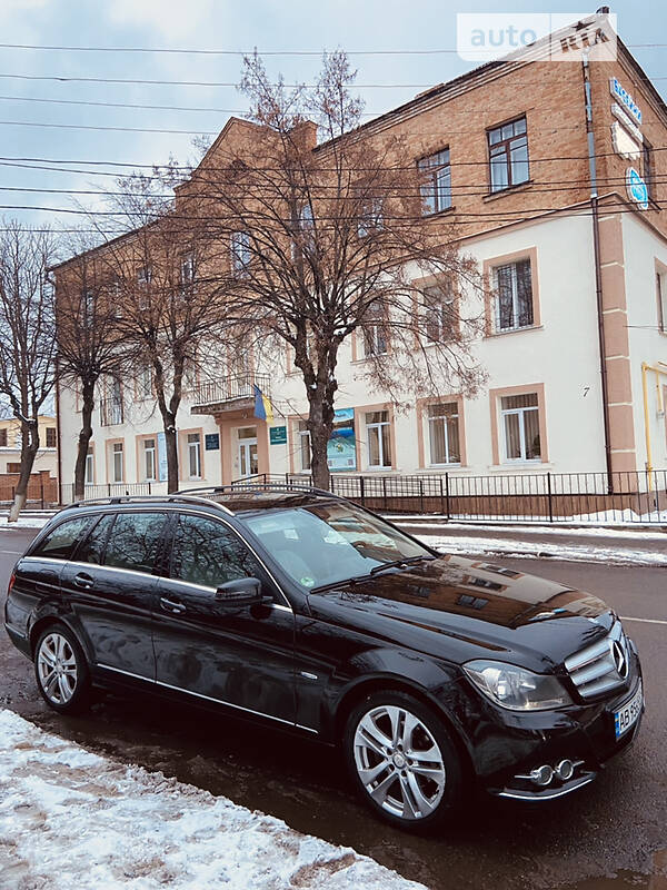 MERCEDES-BENZ C 200 2011