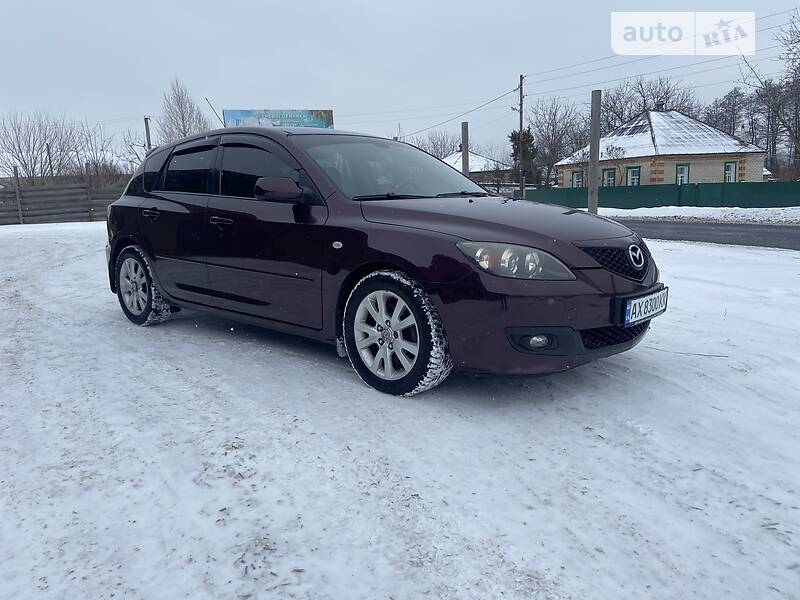 MAZDA 3