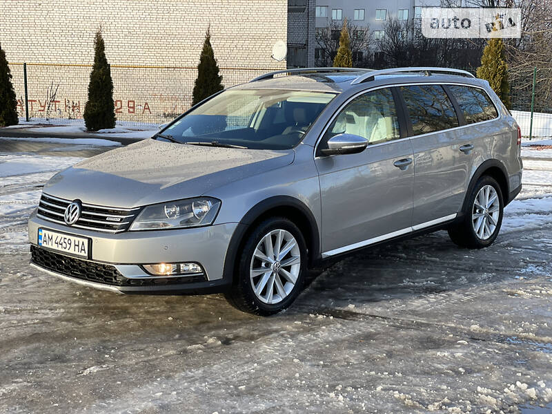 VOLKSWAGEN PASSAT 2014