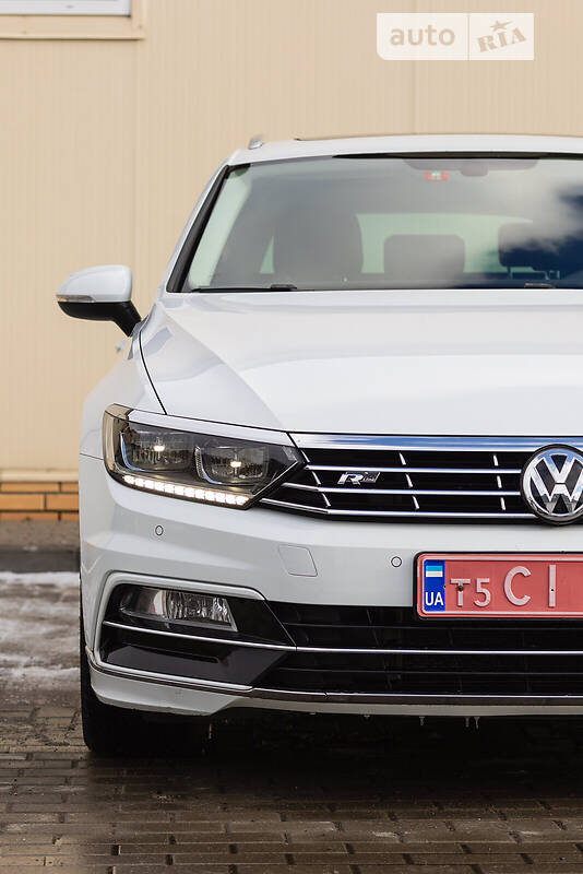 VOLKSWAGEN PASSAT 2015