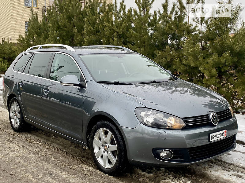 VOLKSWAGEN GOLF 2010