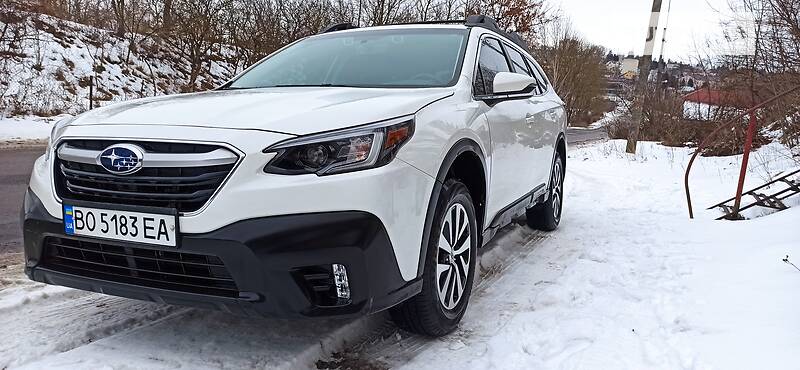 SUBARU OUTBACK 2019