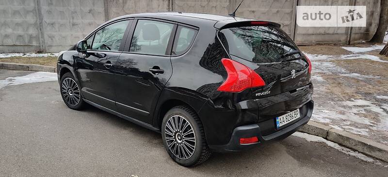 PEUGEOT 3008 2010