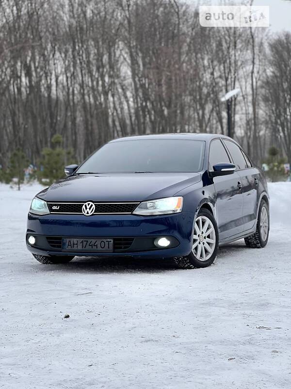 VOLKSWAGEN JETTA 2012