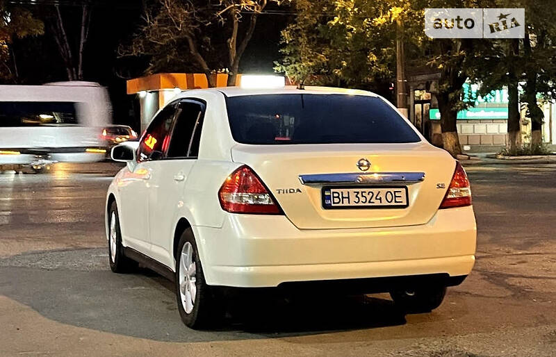 Головне фото звіту автомобіля NISSAN TIIDA 2008
