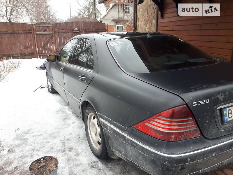 Mercedes-Benz S-Class 2004