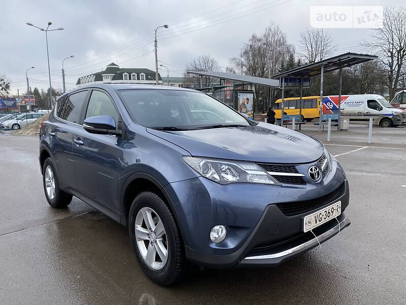 TOYOTA RAV4 2013