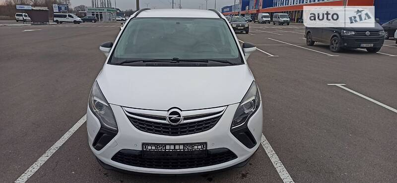 Opel Zafira 2014