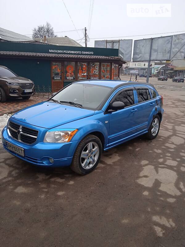 Головне фото звіту автомобіля DODGE CALIBER 2007