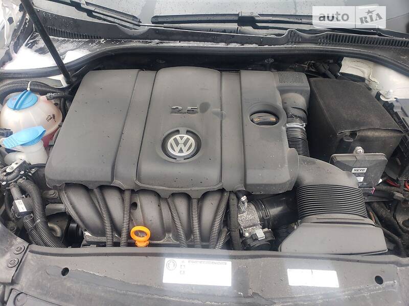 VOLKSWAGEN JETTA 2012