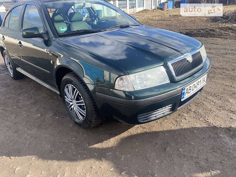 Головне фото звіту автомобіля SKODA OCTAVIA 2001