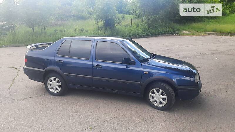 VOLKSWAGEN VENTO 1.6 1997