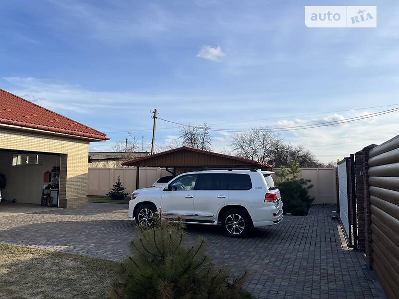 Головне фото звіту автомобіля TOYOTA LAND CRUISER 200 2019