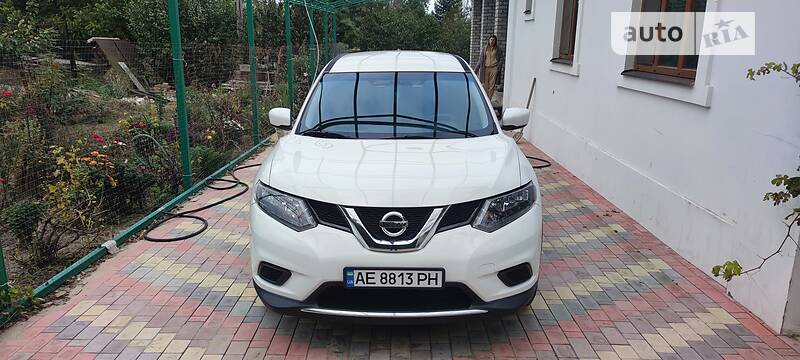 NISSAN ROGUE 2016