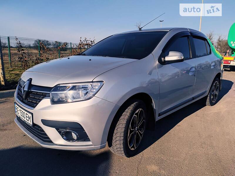 RENAULT LOGAN 2018
