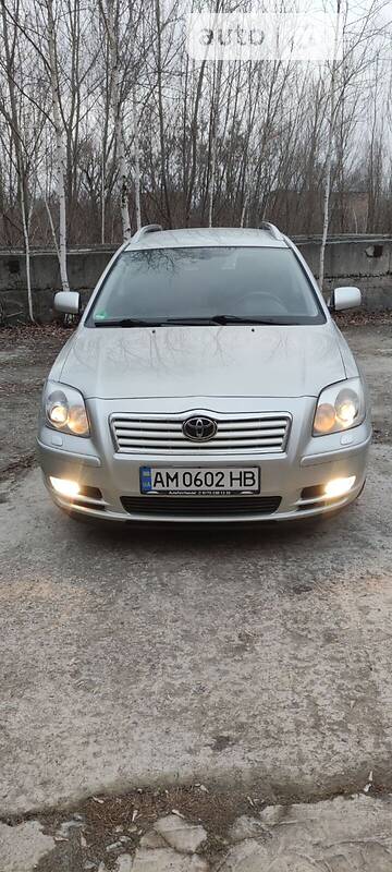 Головне фото звіту автомобіля TOYOTA AVENSIS 2004