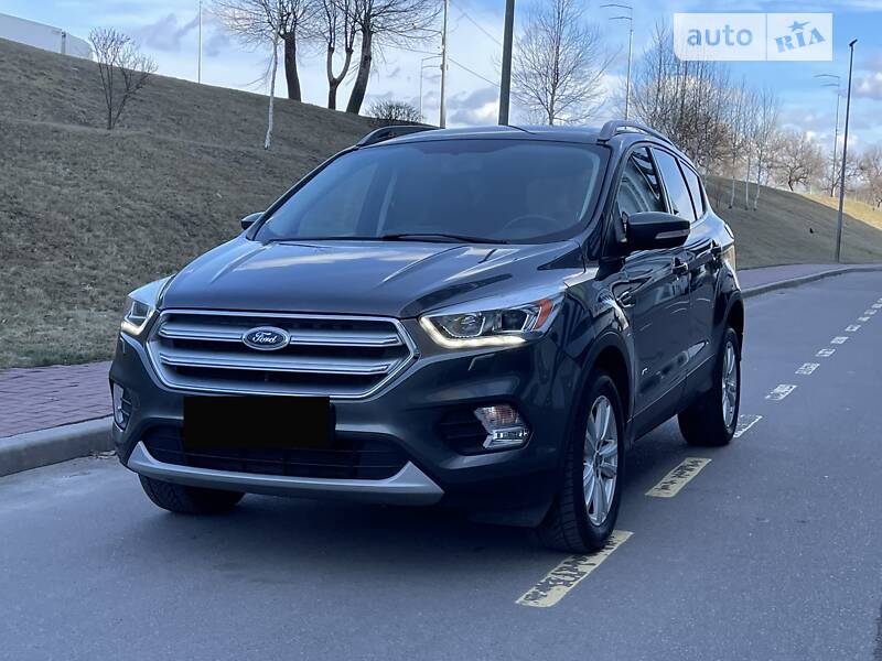 FORD KUGA 2017