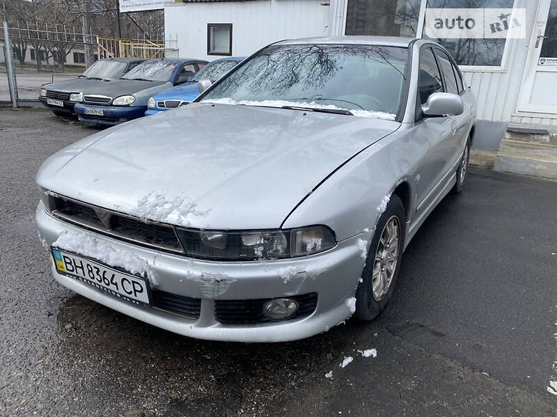 MITSUBISHI GALANT 2001