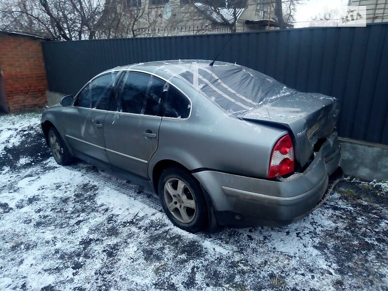 VOLKSWAGEN PASSAT 2003