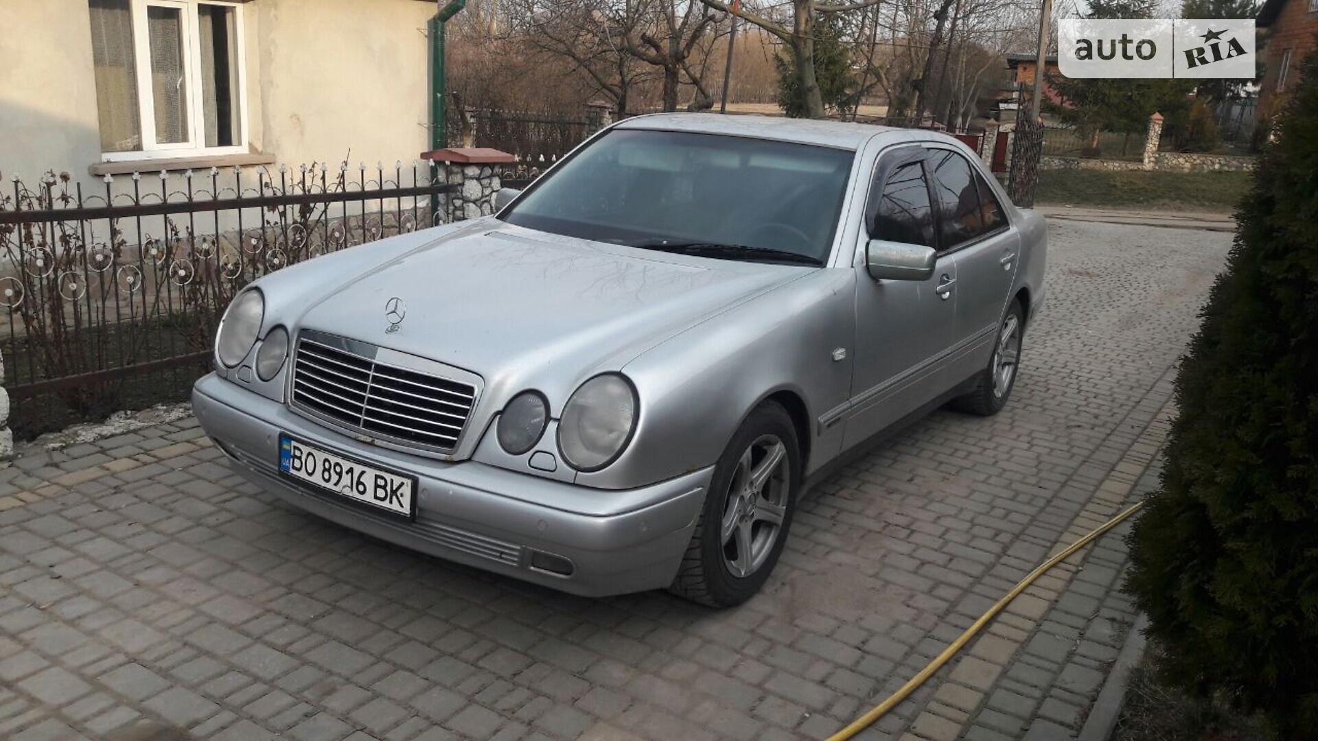 MERCEDES-BENZ E 300 1999