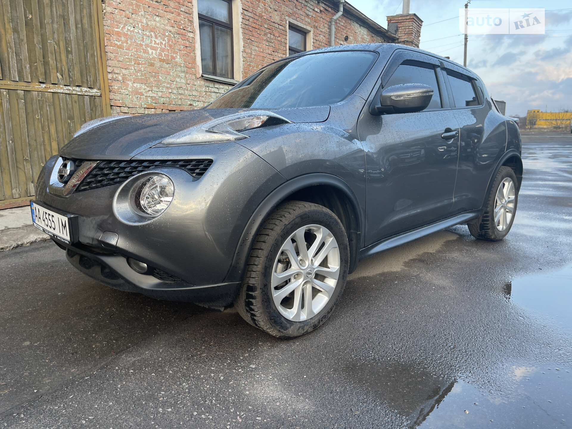 NISSAN JUKE