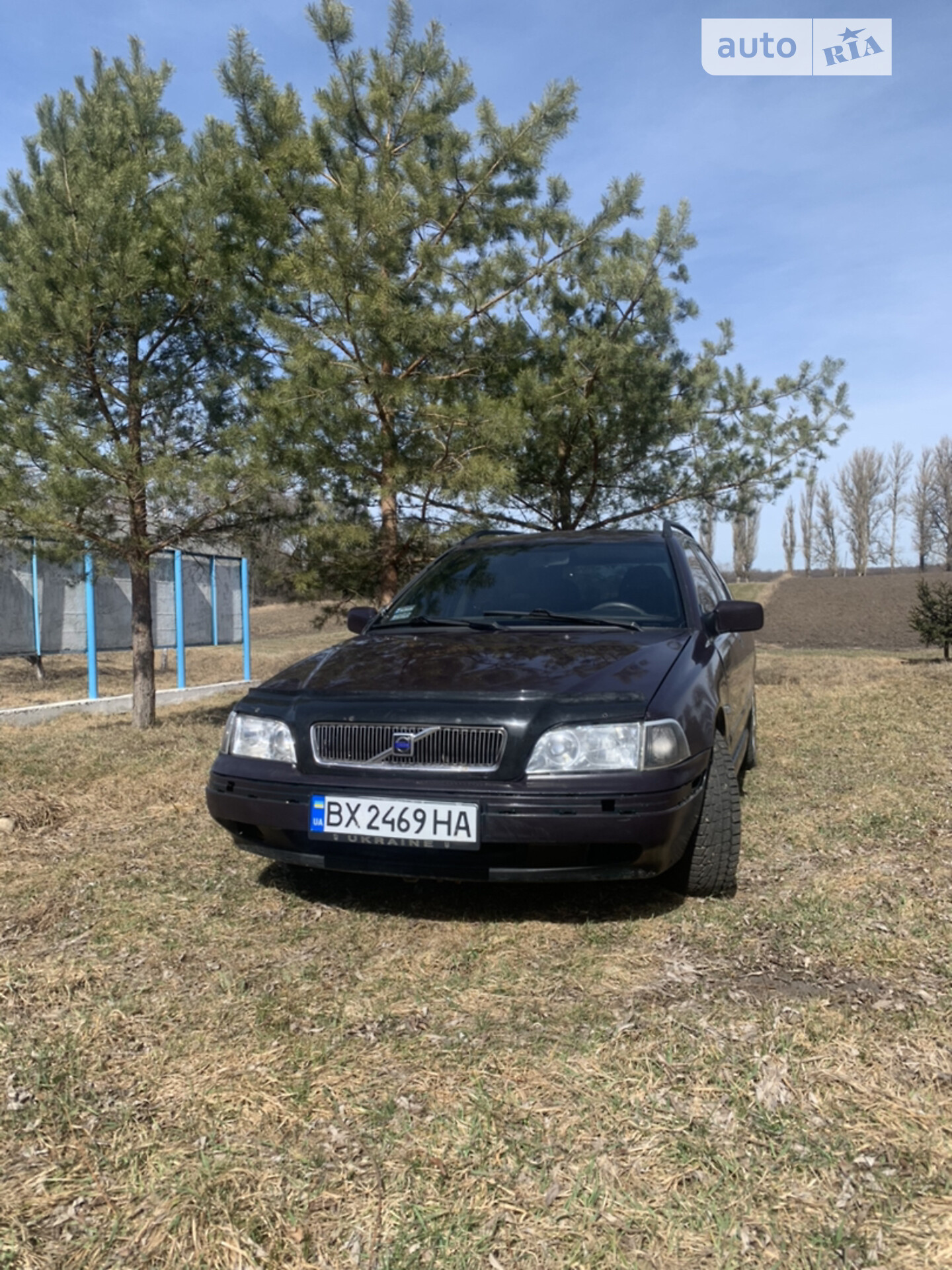 VOLVO V40 2000