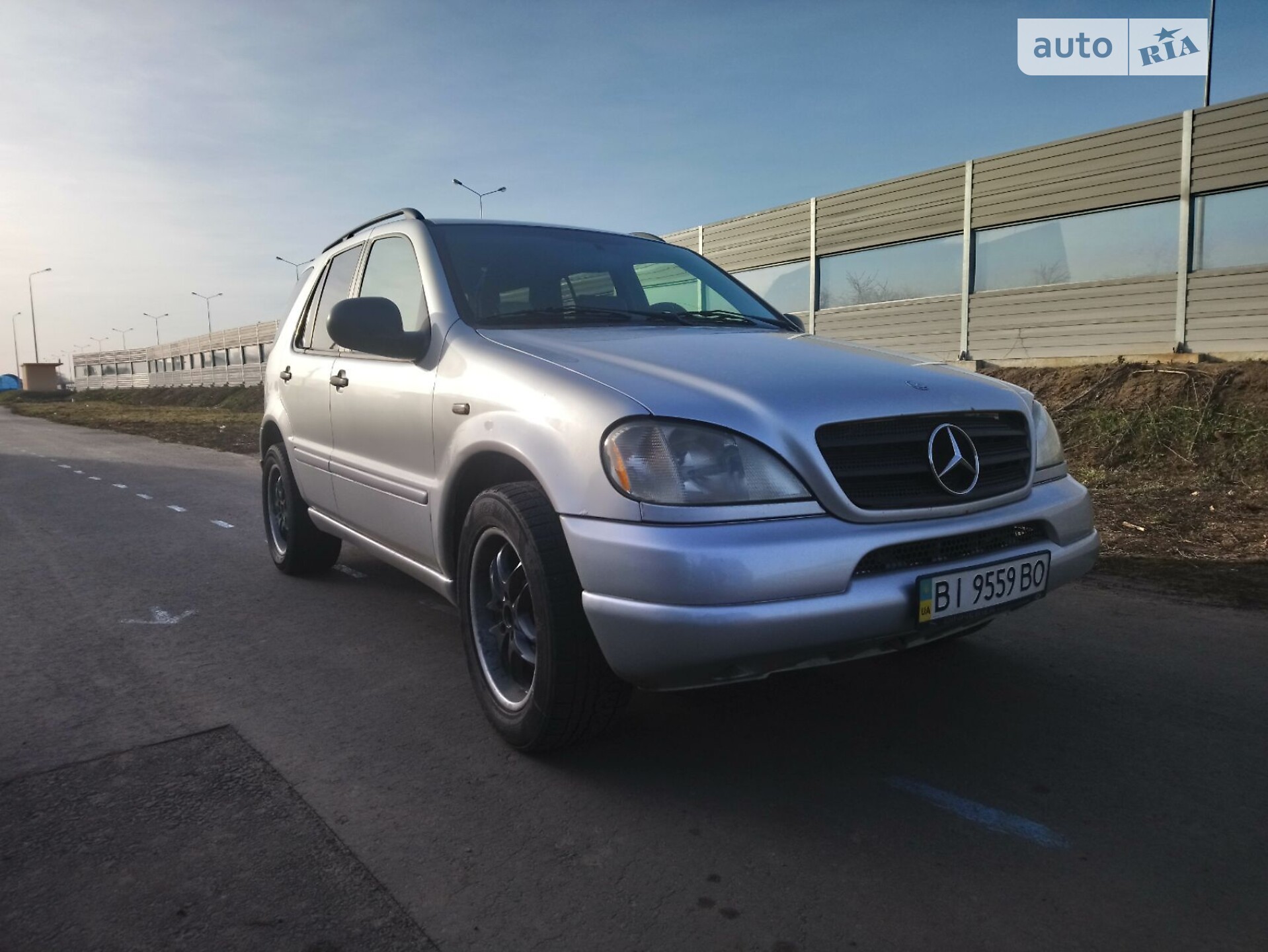 MERCEDES-BENZ ML 320 1998