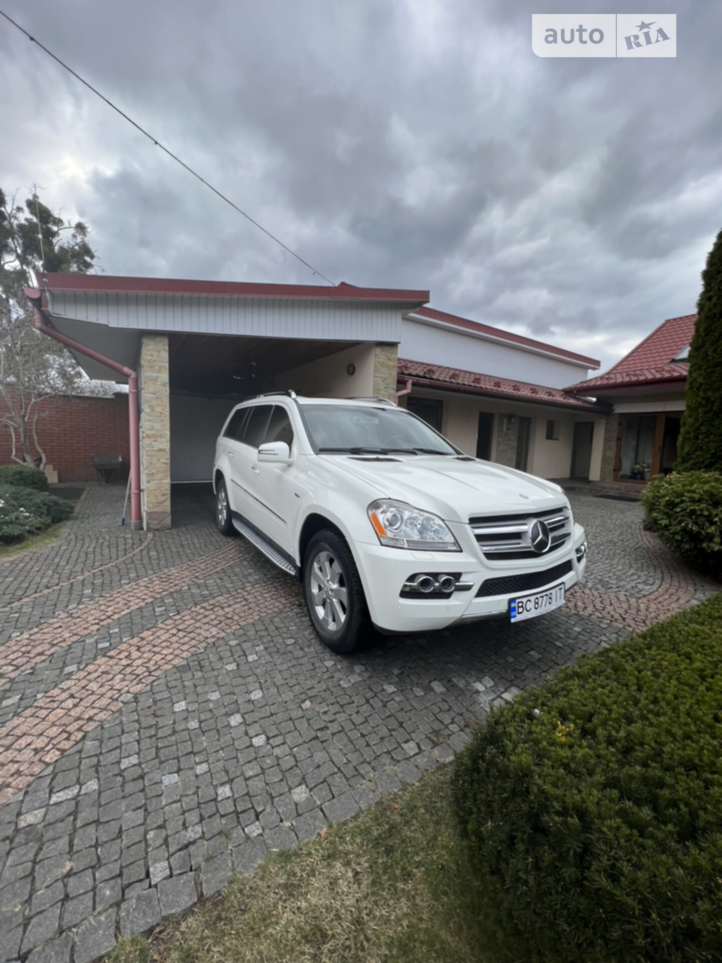 MERCEDES-BENZ GL 350 2011
