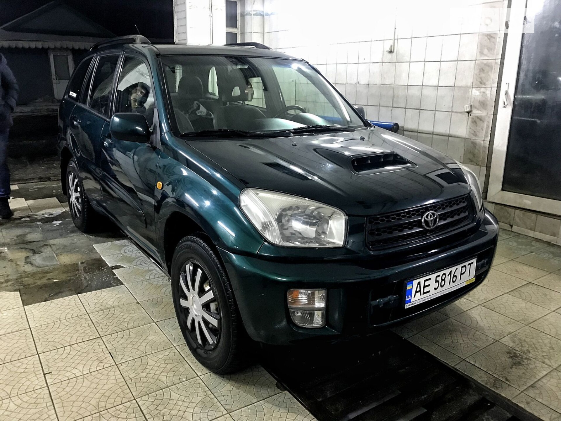 TOYOTA RAV4 2002