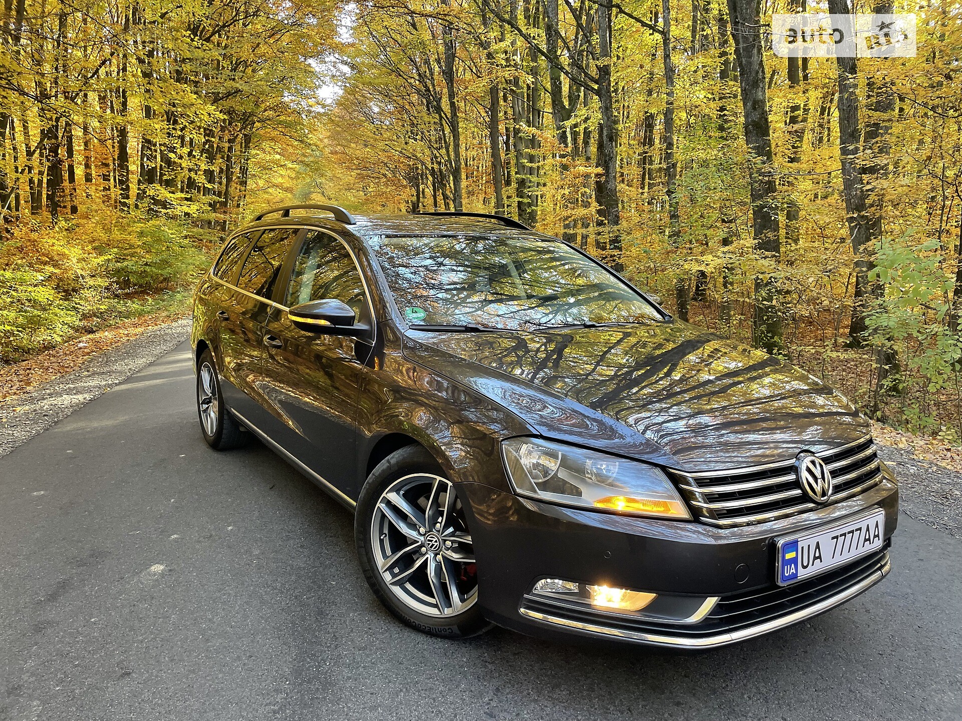 VOLKSWAGEN PASSAT 2011