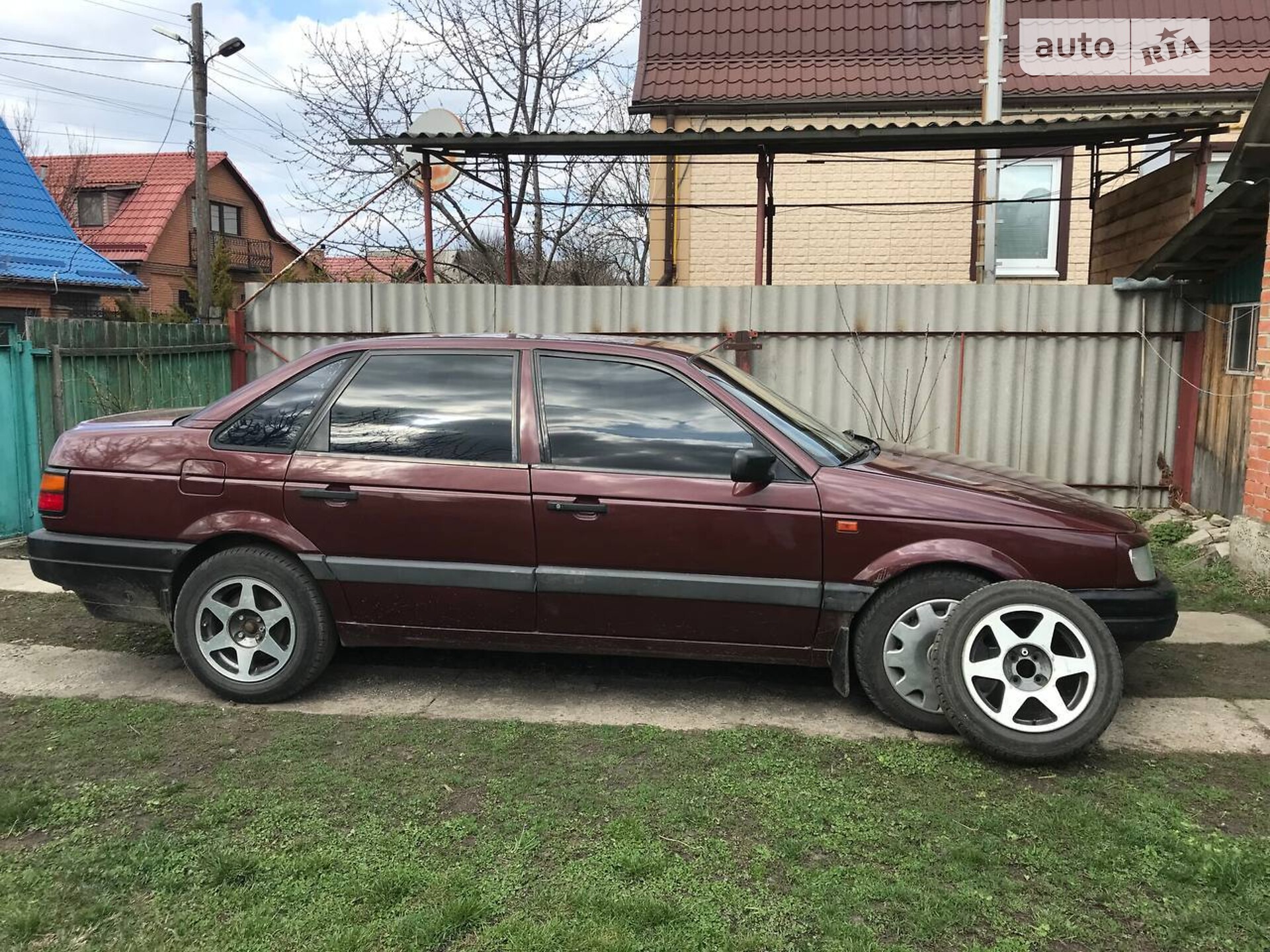 VOLKSWAGEN PASSAT 1988