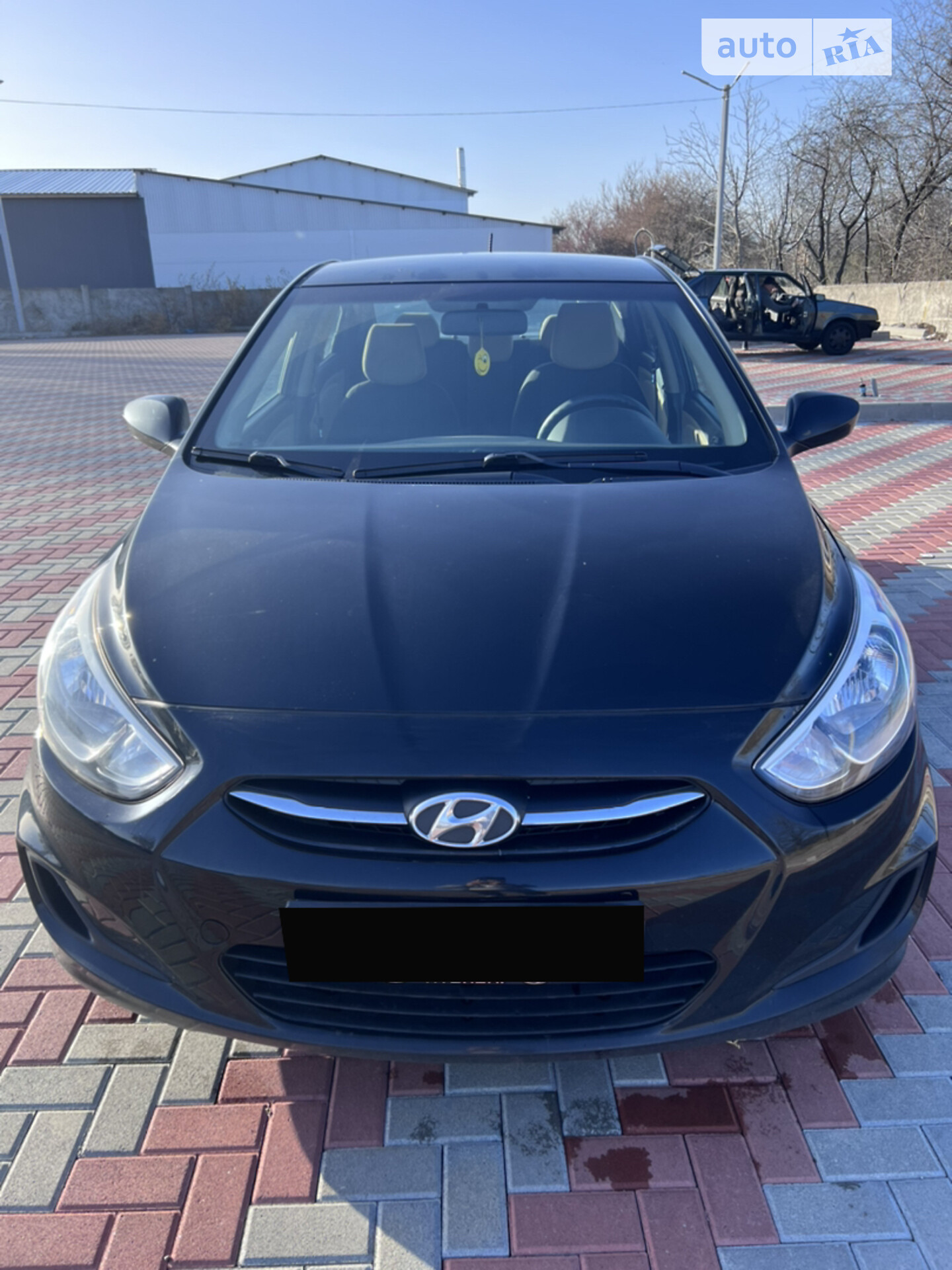 Головне фото звіту автомобіля HYUNDAI ACCENT 2016