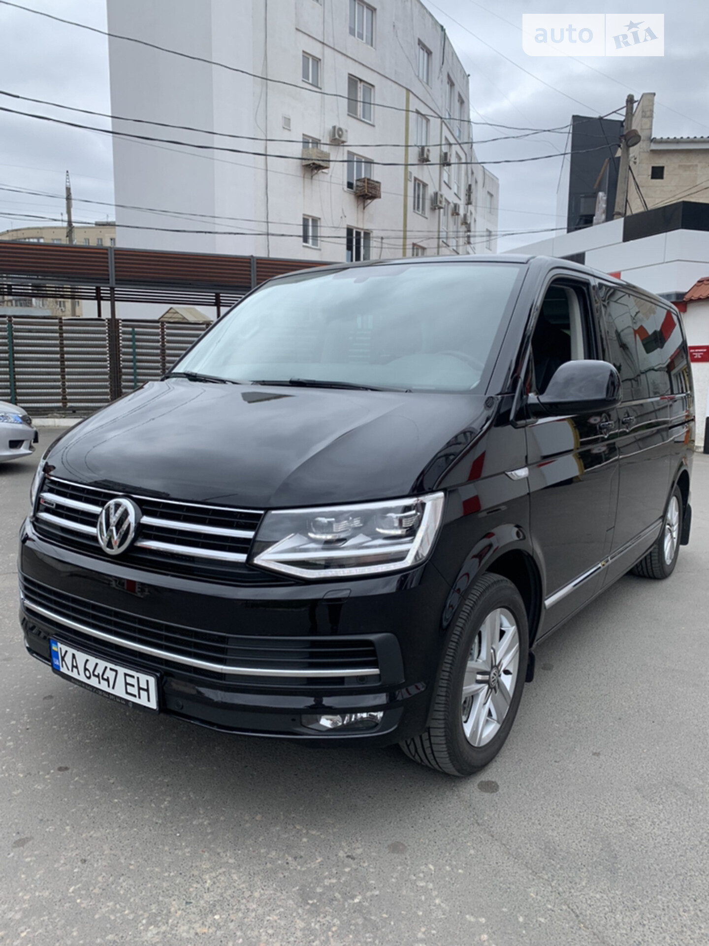 VOLKSWAGEN MULTIVAN 2019