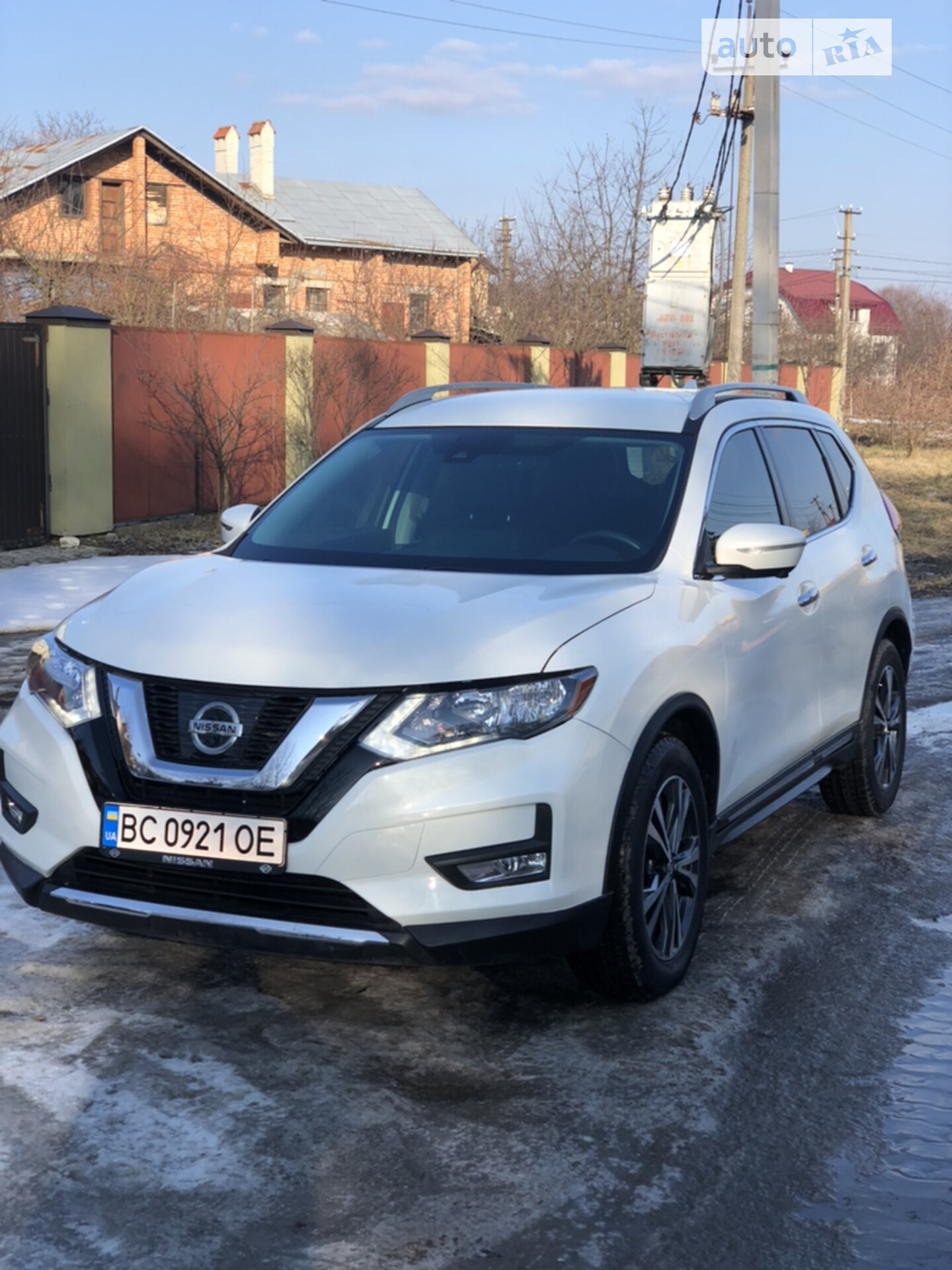 NISSAN ROGUE 2017